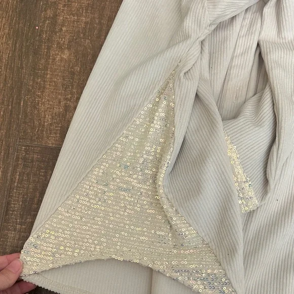 Cream Button-Up jacket/shirt with Sequin Details - Picture 5 of 6